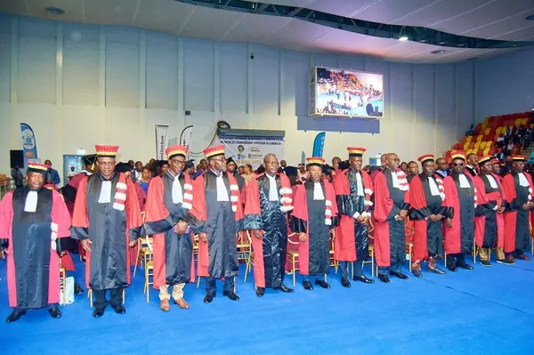 Remise Diplome 2025 - Photo 167